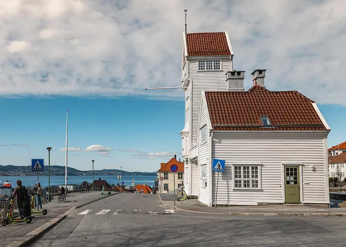 Bryggen // Floyen Living